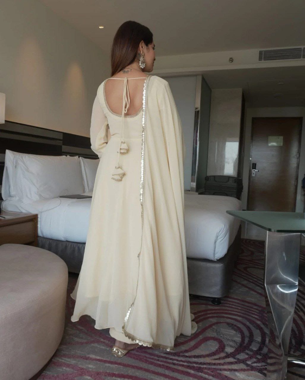 π€ Ivory Elegance β New Couture Launch π€