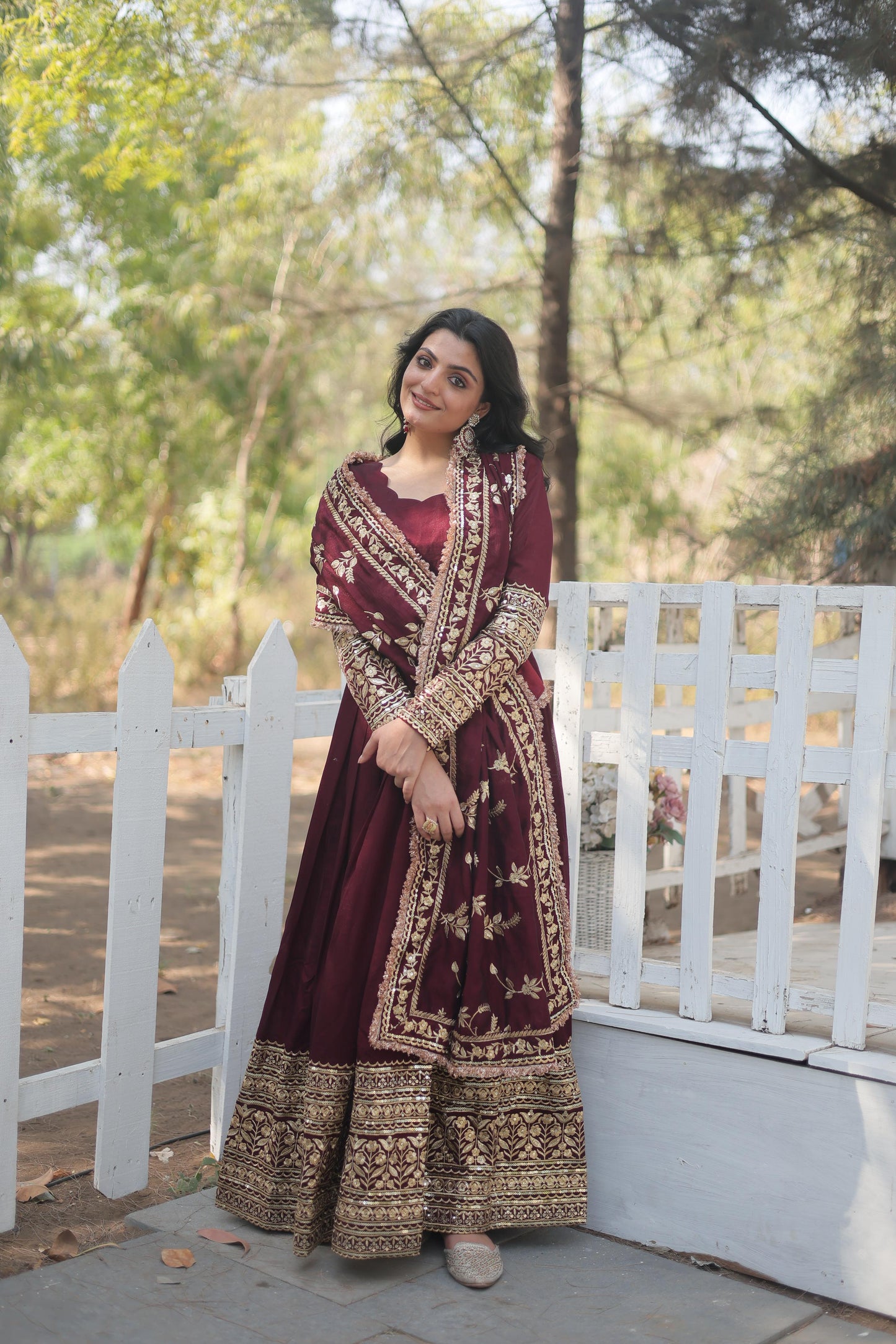 š Gown-With-Dupatta Collection 2025: Feel Royal. Shine Bright. āØ