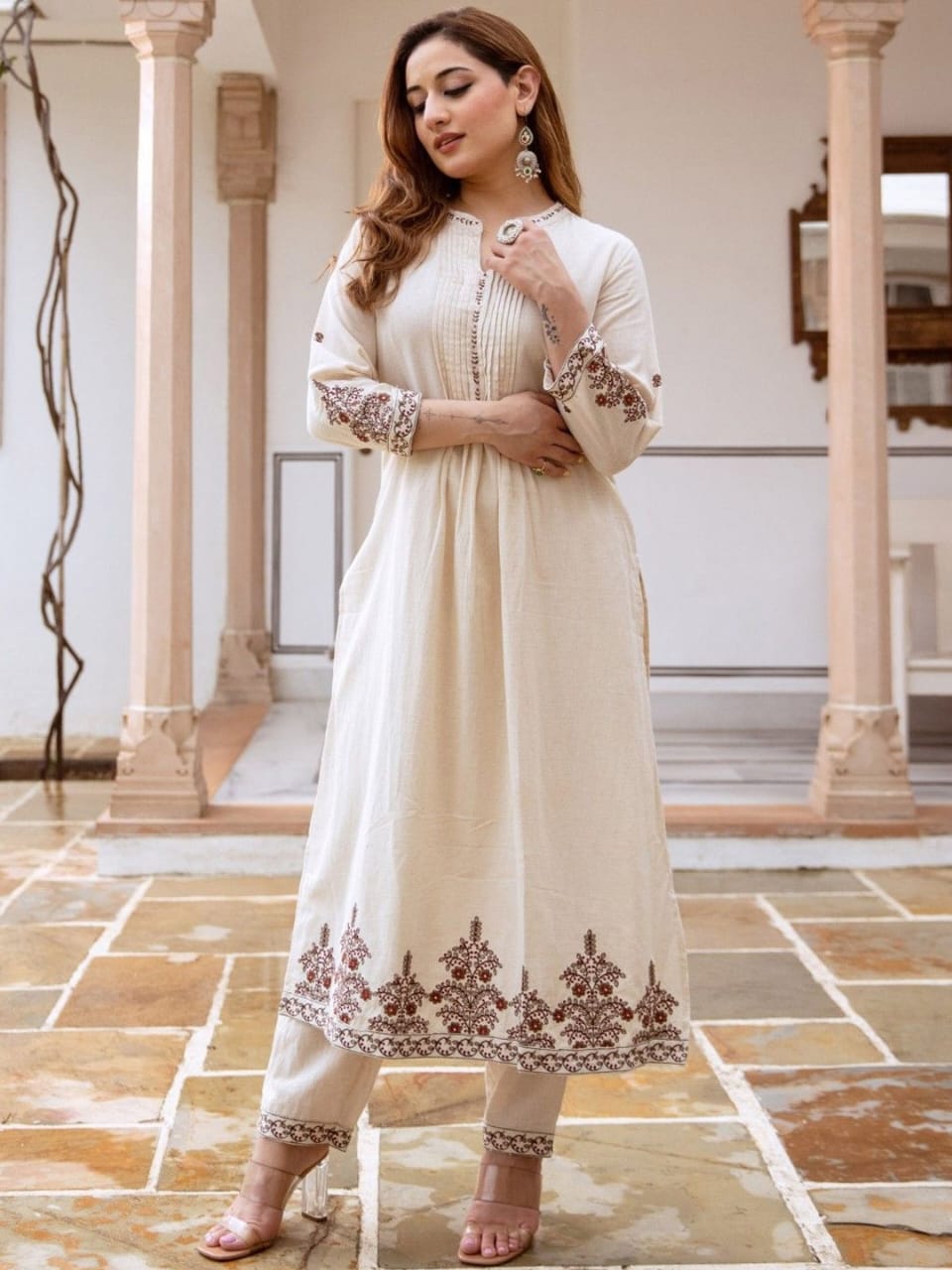🆕 New Launch – Elegant Cotton Flex Kurti; Pant Set 💃✨