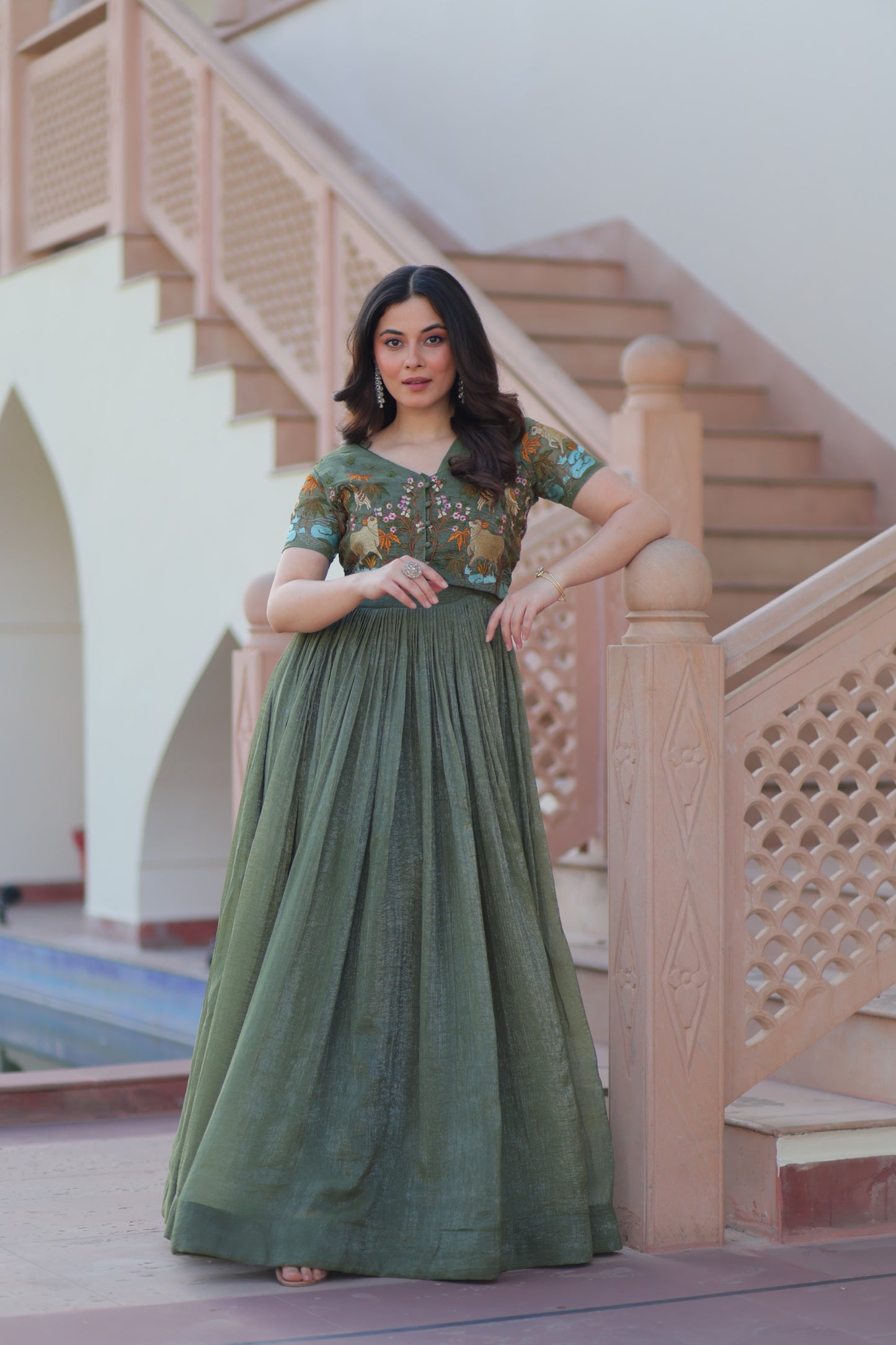 💃🏽 PREMIUM DESIGNER READYMADE KOTI-GOWN SET – A Regal Ensemble You’ll Love to Flaunt!