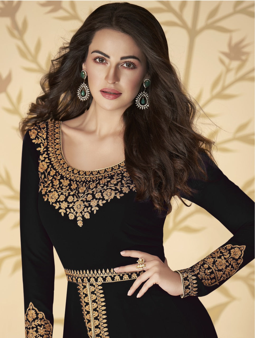 ✨ Unveil Your Inner Grace – Premium Festive Ensemble ✨