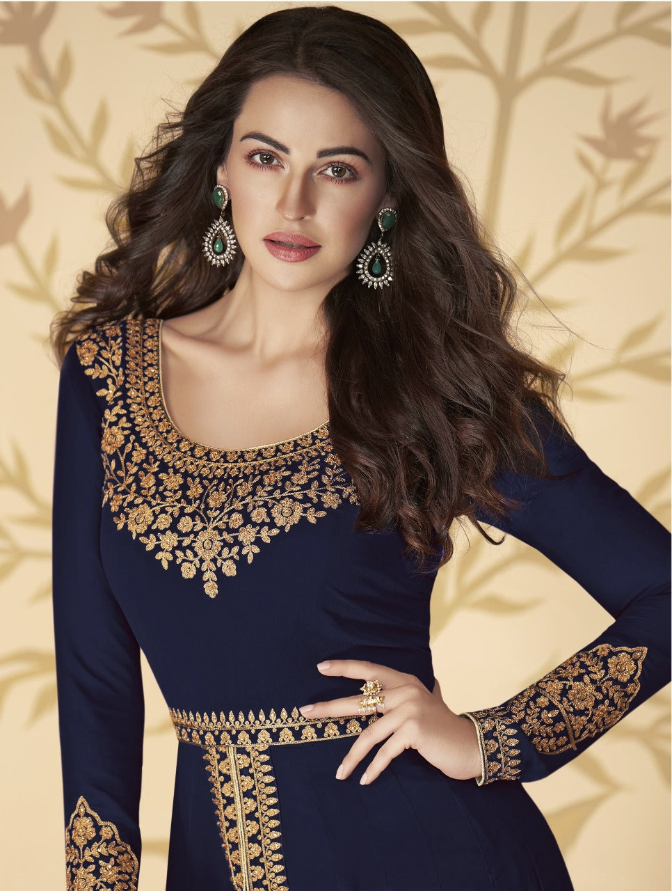 ✨ Unveil Your Inner Grace – Premium Festive Ensemble ✨
